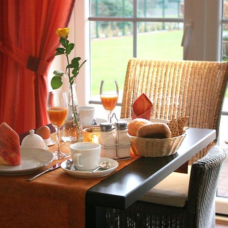 Hotel Landhaus Garni Fockbek エクステリア 写真